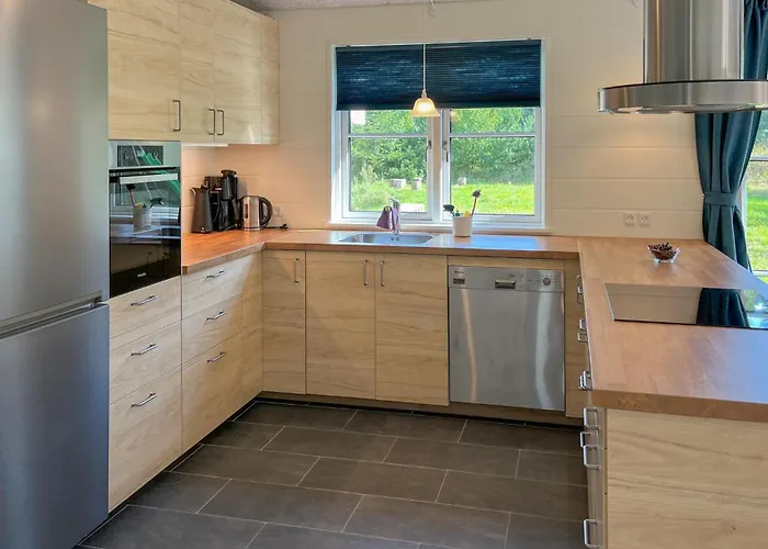 Gorgeous In With Kitchen
